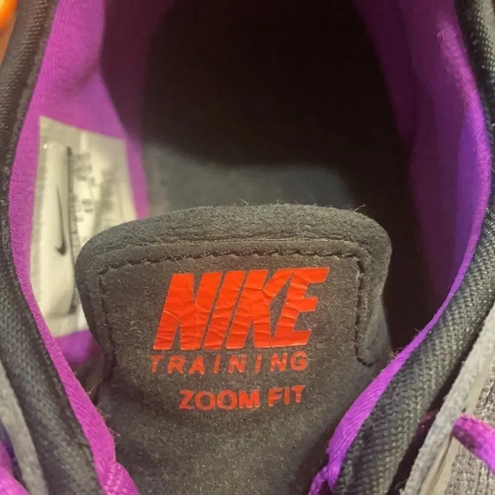 Nike shoes 8.5 (4429)